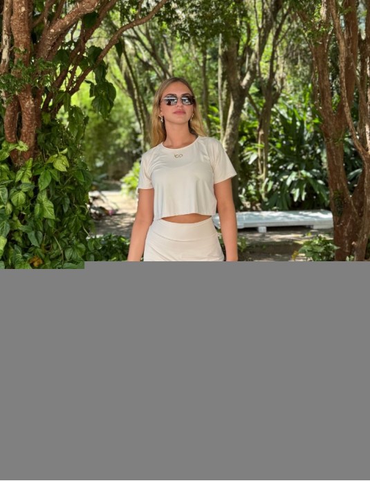 Blusa cropped off white