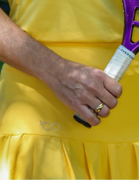 Saia Tennis amarelo solar